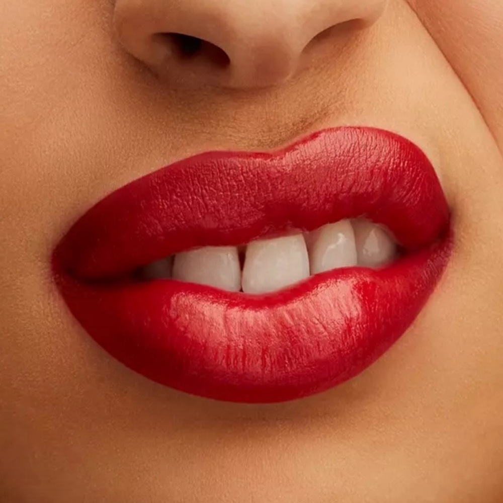 M.A.C COSMETICS Lustre Lipstick In Lady Bug(Red)